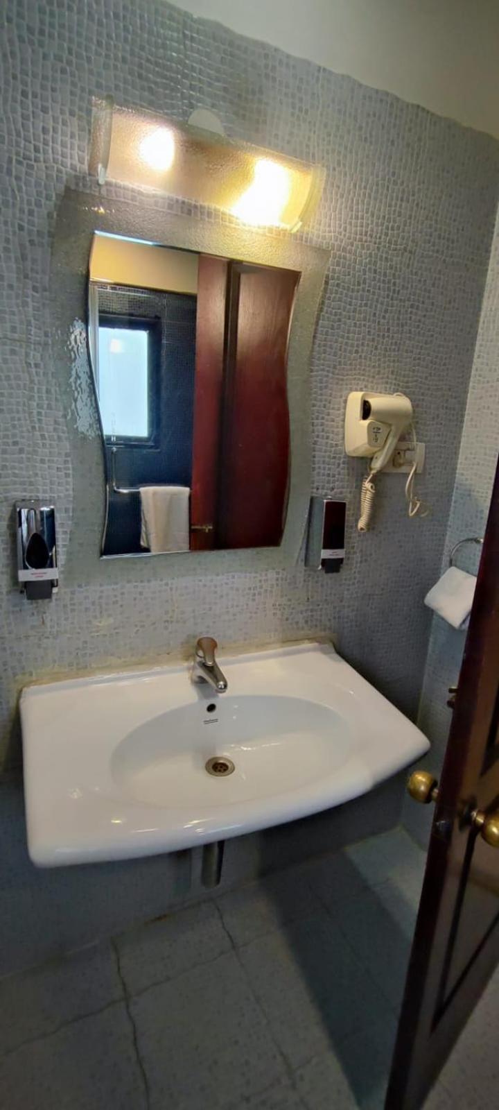 Shilton Suites Bangalore Dış mekan fotoğraf